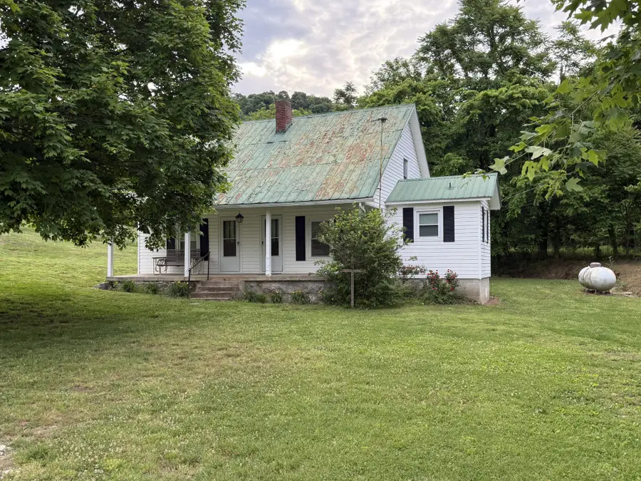 328 Young Branch Rd, Dixon Springs, TN 37057 - #2