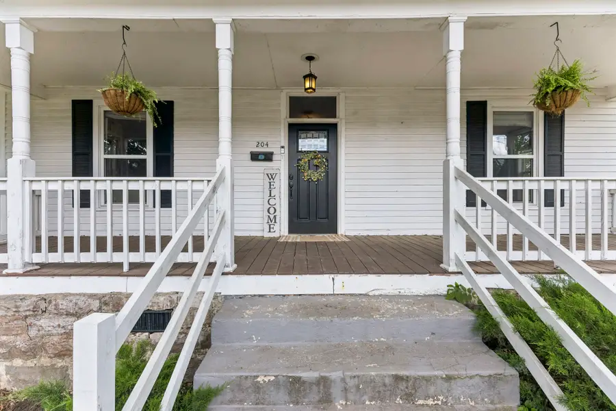 204 Jefferson Ave E, Carthage, TN 37030 - #2