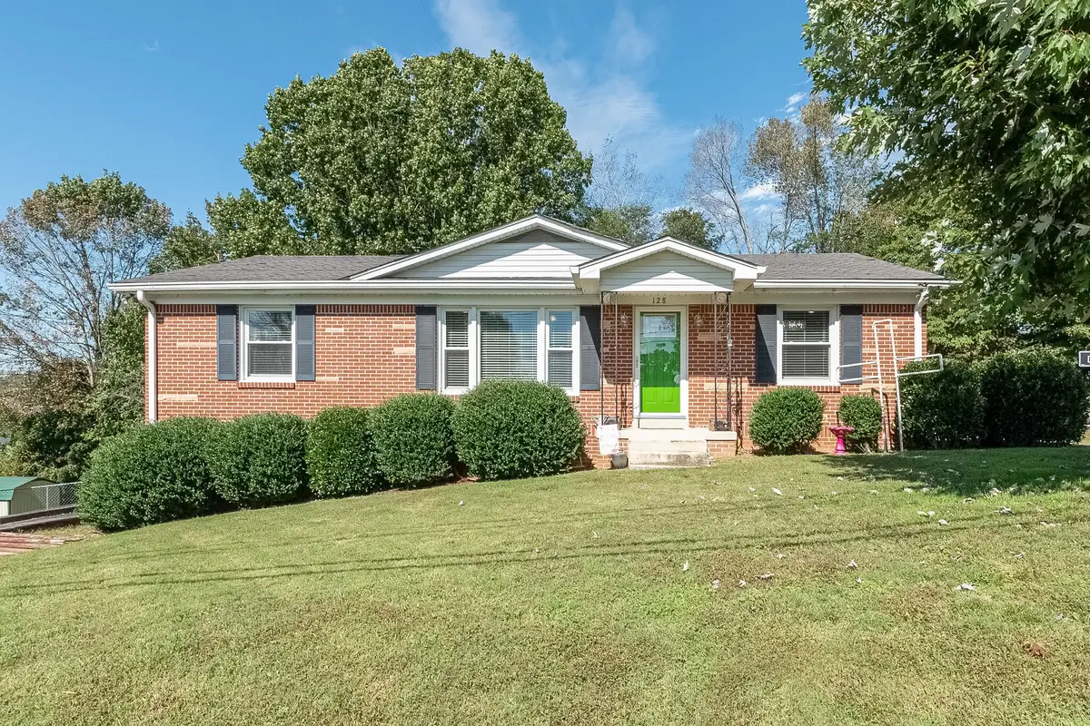 128 Jefferson Ave W, Carthage, TN 37030 - #1
