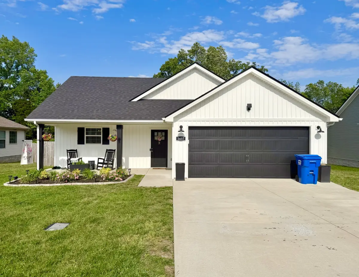 1457 Fredrick Dr, Clarksville, TN 37042 - #1