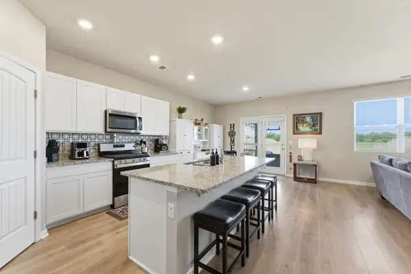 126 William Dylan Dr, Murfreesboro, TN 37129