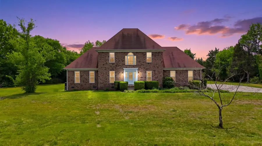 3630 W Trimble Rd, Milton, TN 37118 - #3
