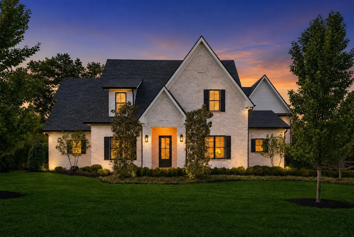 721 Newberry Rd, Nashville, TN 37205 - #1