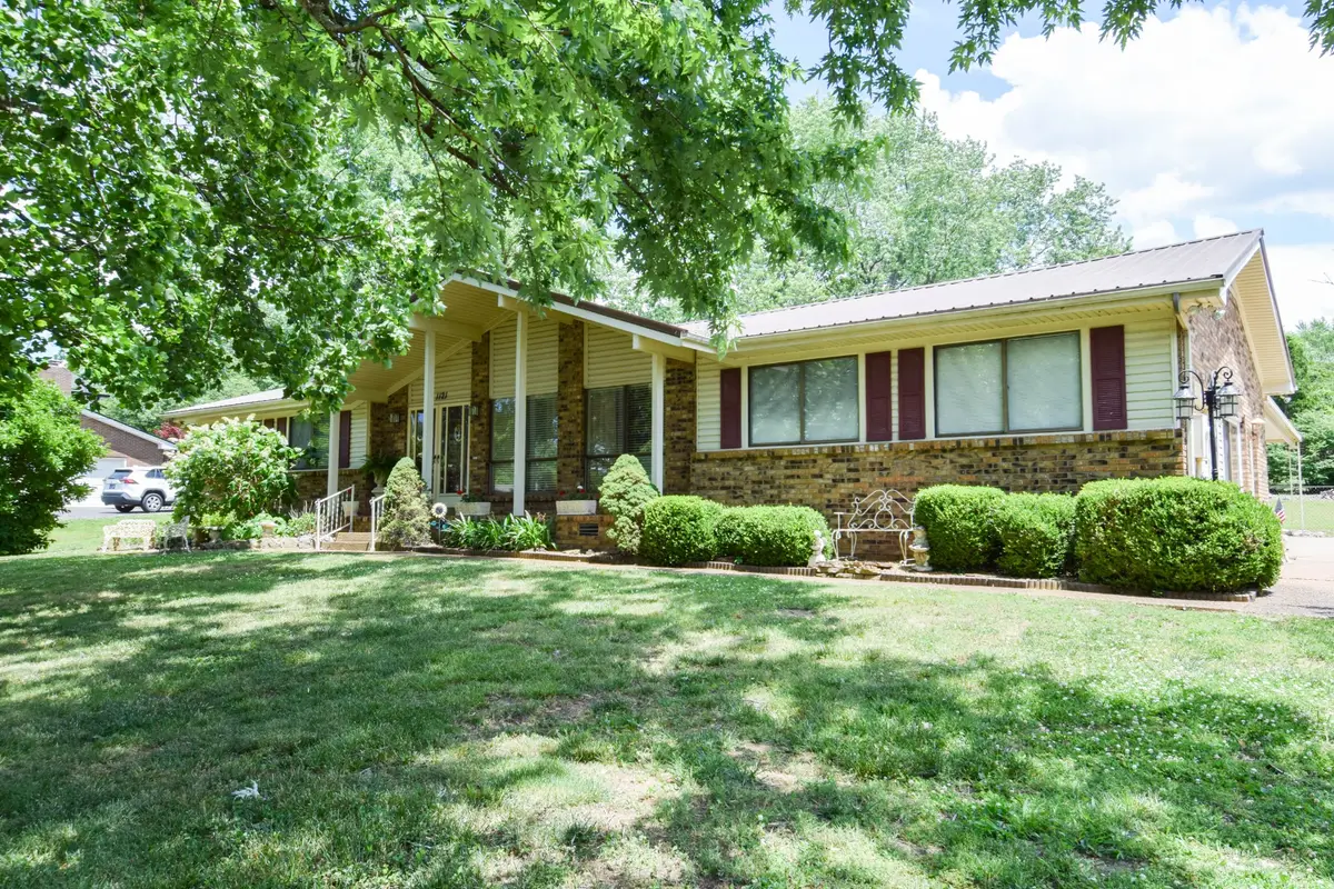 1121 Woodvale Dr, Gallatin, TN 37066 - #1