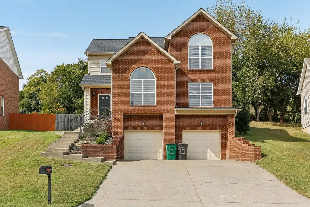 2048 Harvest Ln, Nashville, TN 37218 - #1
