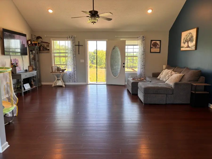 1288 Mount Olive Rd, Westmoreland, TN 37186 - #2