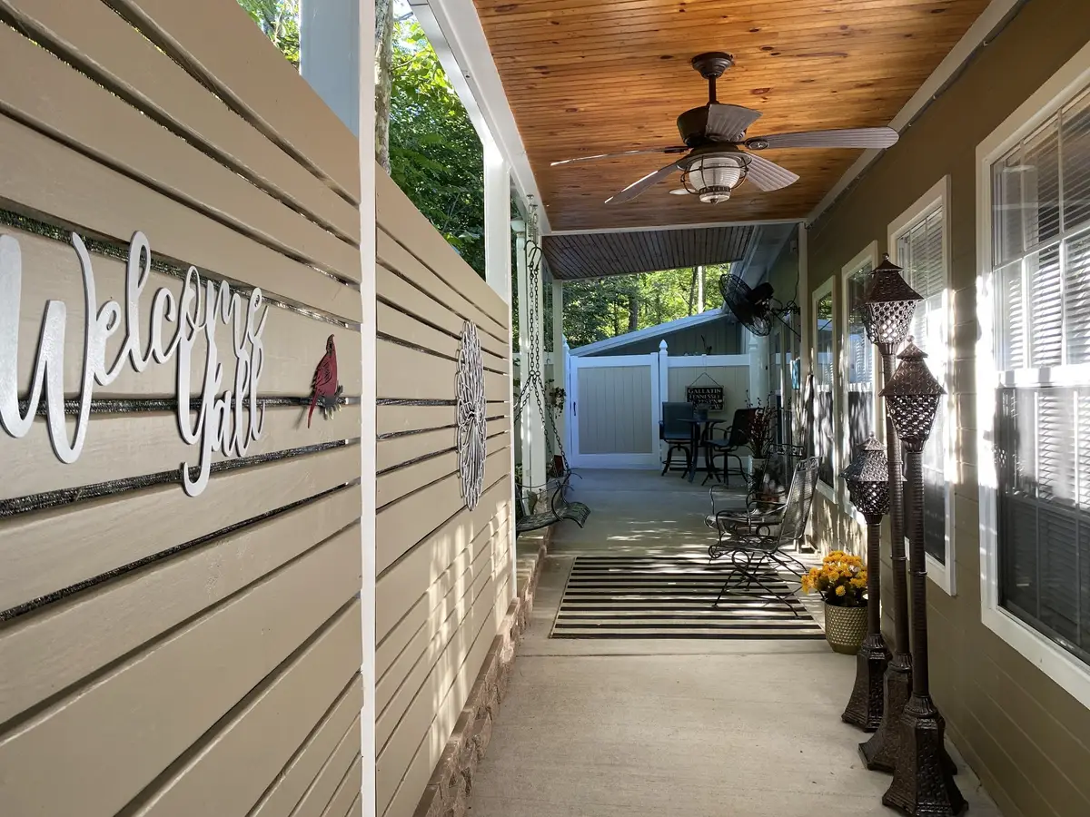 410 Griffs Hollow Ln, Bethpage, TN 37022 - #1
