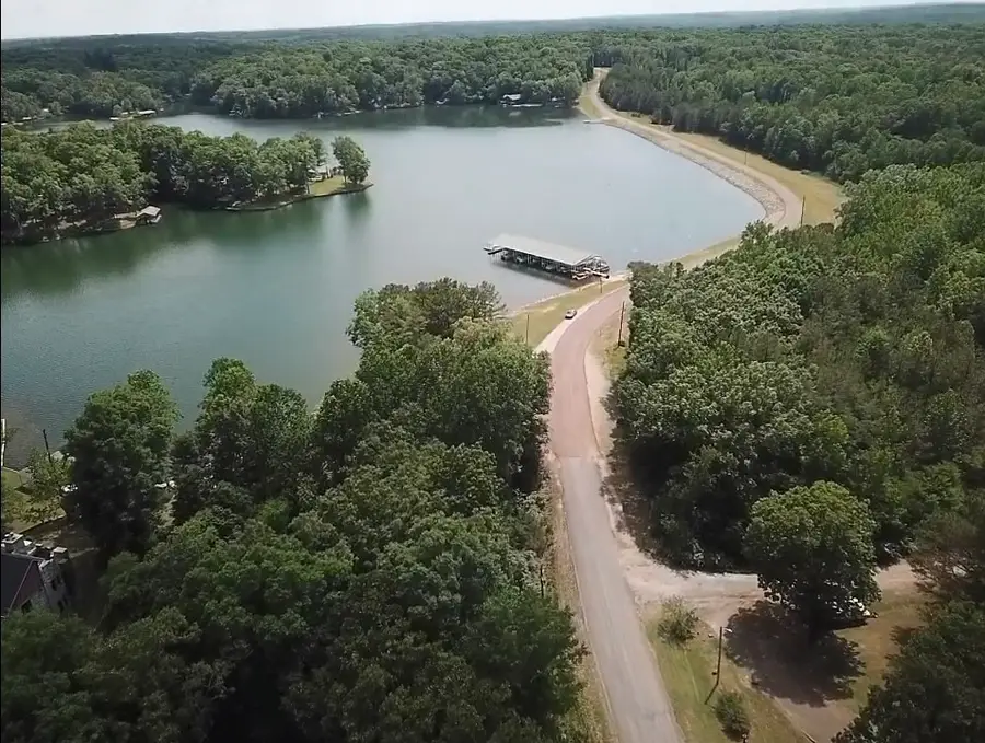 957 Grand Valley Dr, Saulsbury, TN 38067 - #3