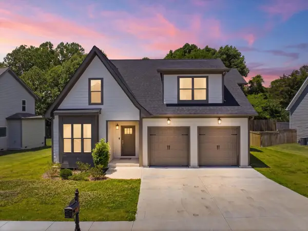 8906 Silver Maple Drive, Ooltewah, TN 37363
