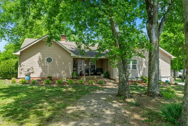 1098 Old Dickerson Pike, Goodlettsville, TN 37072