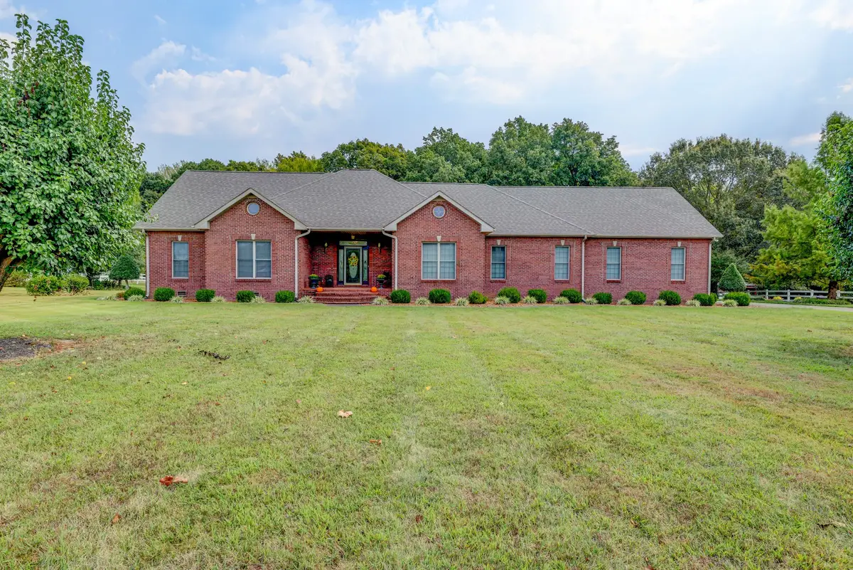 629 Mobley Rd, Clarksville, TN 37043 - #1