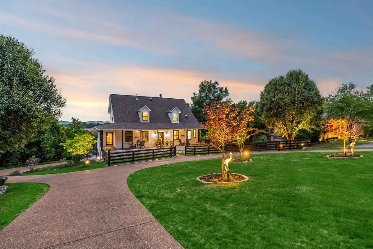 4245 Warren Rd, Franklin, TN 37067 - #1