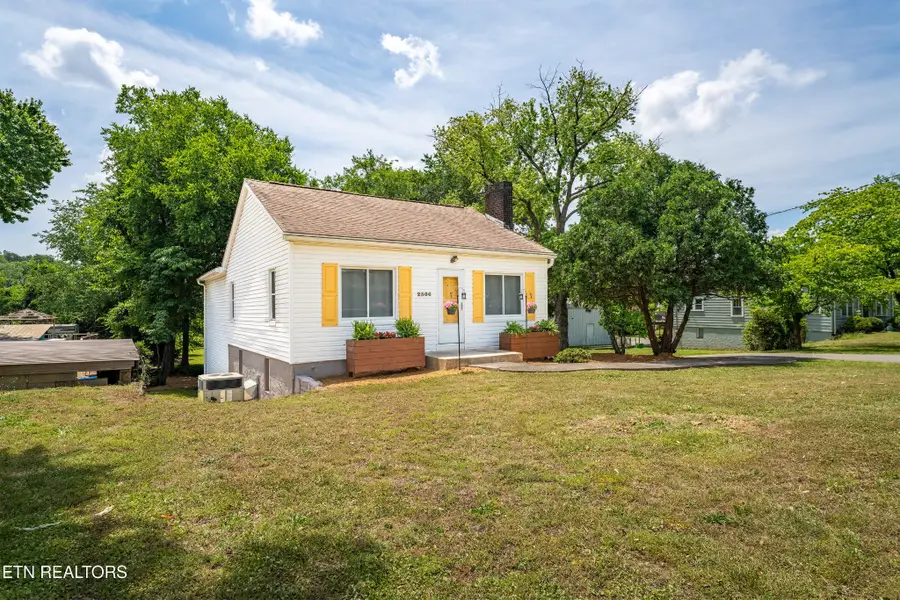 2506 Cedar Lane, Knoxville, TN 37918 - #3
