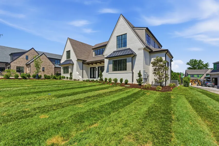 4520 Belmont Park Ter, Nashville, TN 37215 - #3