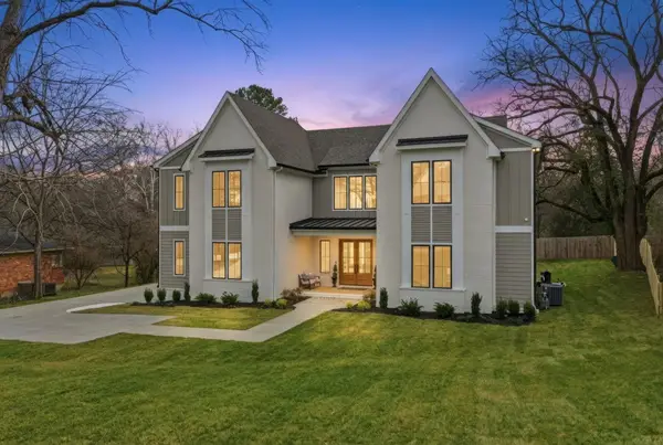 1107 Lipscomb Dr, Nashville, TN 37204