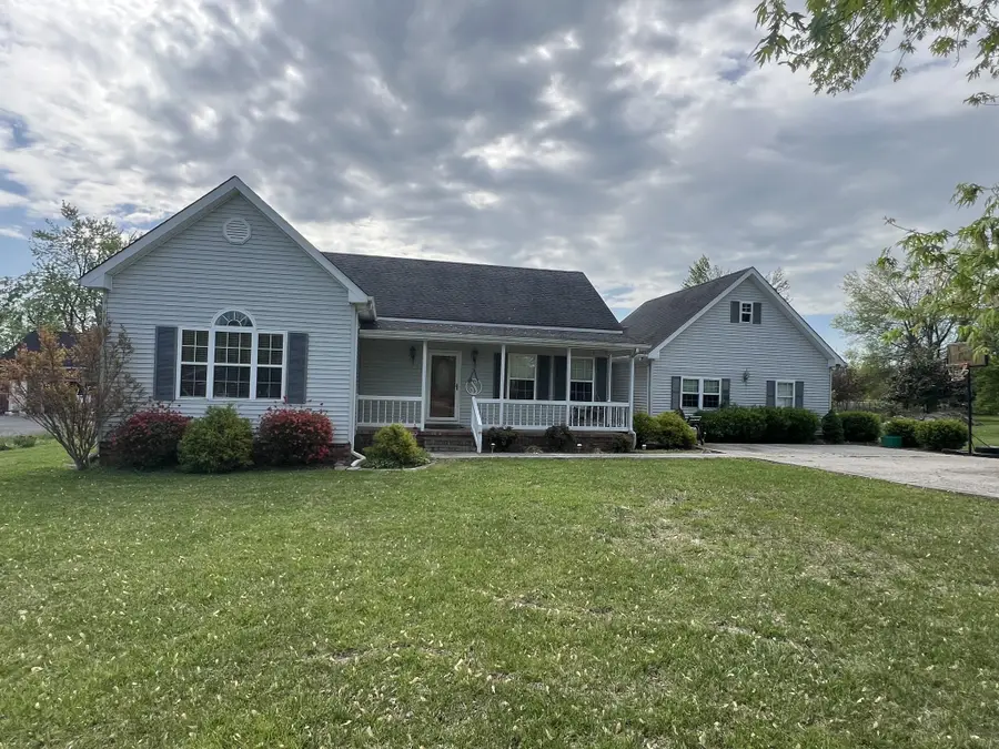 288 Fox Run Ln, Lafayette, TN 37083 - #3