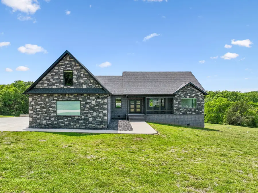2064 Roberts Rd, Watertown, TN 37184 - #2