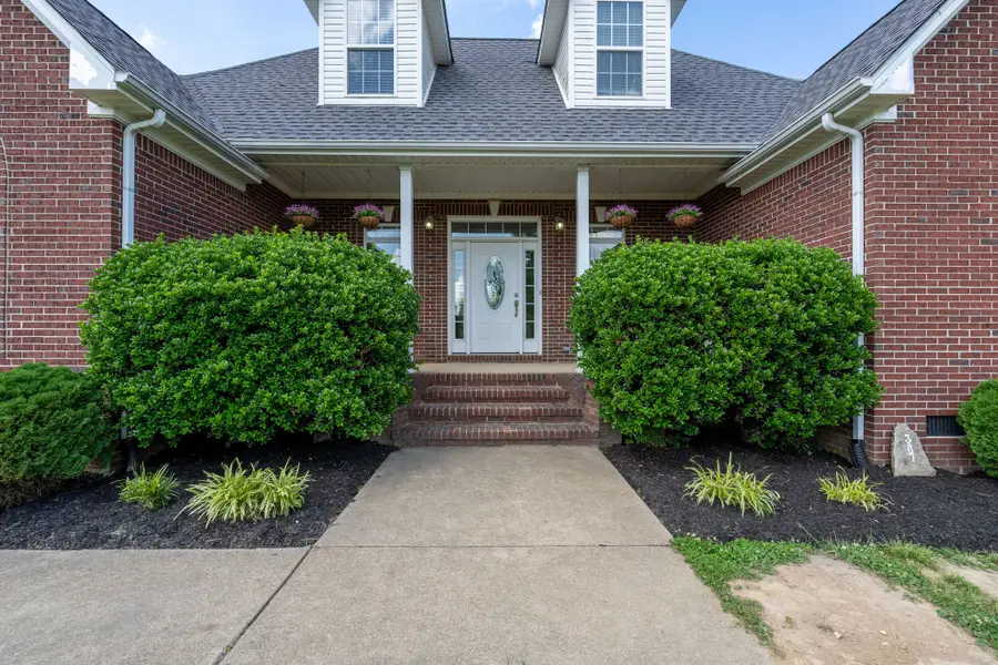 387 Center Point Dr, Summertown, TN 38483 - #3