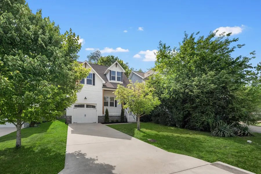 1526 Hayden Dr, Nashville, TN 37206 - #2