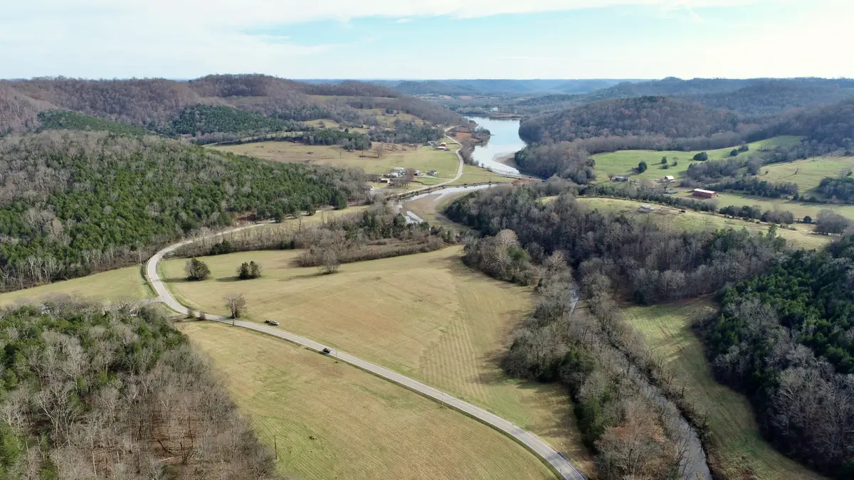 939 Wartrace Hwy, Pleasant Shade, TN 37145 - #1