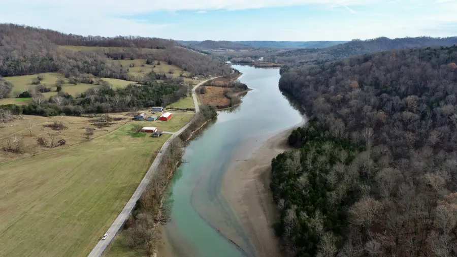 939 Wartrace Hwy, Pleasant Shade, TN 37145 - #2