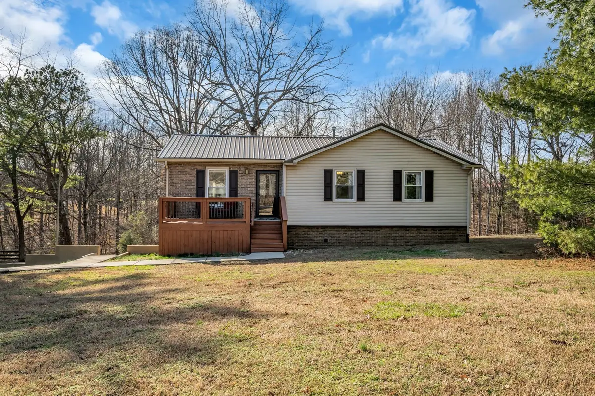 1006 Twin Oaks Dr, White Bluff, TN 37187 - #1