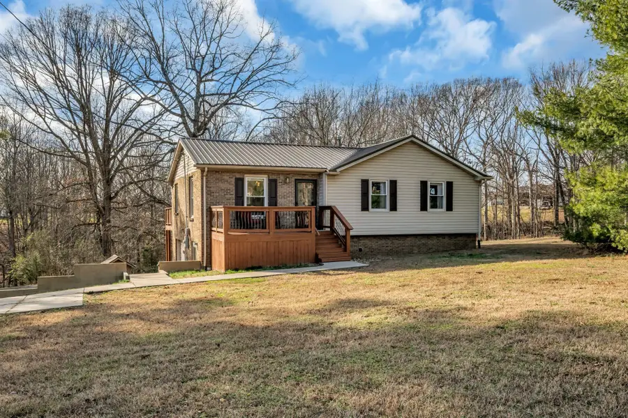 1006 Twin Oaks Dr, White Bluff, TN 37187 - #2