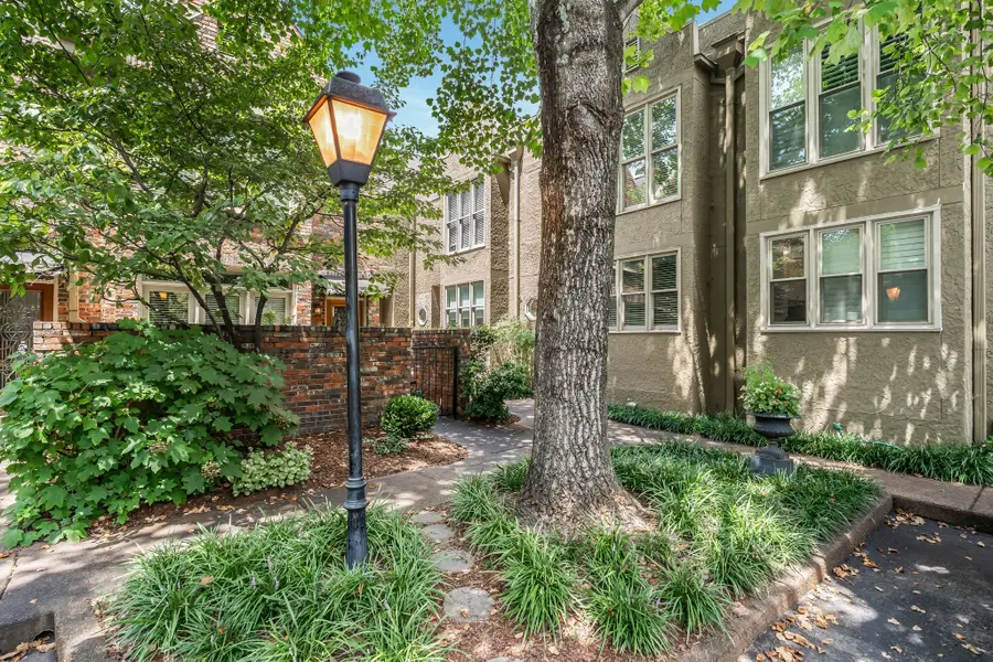 2828 Woodlawn Drive, Nashville, TN 37215 - #2