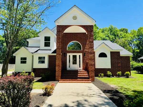 2918 Canterbury Ct, Murfreesboro, TN 37129