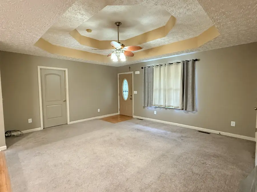 401 Elm Ave, Lewisburg, TN 37091 - #2