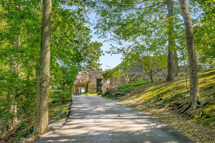 5412 Stanford Dr, Nashville, TN 37215 - #3
