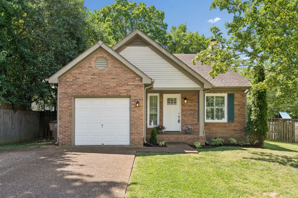 5204 Village Trce, Nashville, TN 37211 - #1