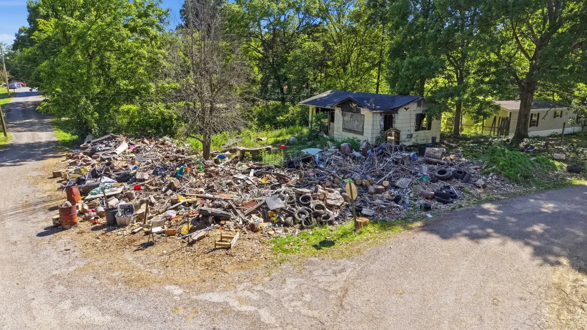 700 Adcock Rd, Shelbyville, TN 37160 - #1