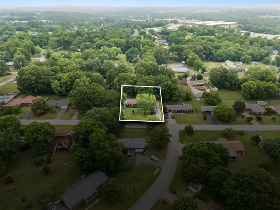308 Adams Ave, Hopkinsville, KY 42240 - #2