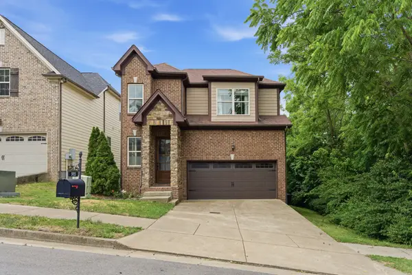5925 Woodlands Ave, Nashville, TN 37211