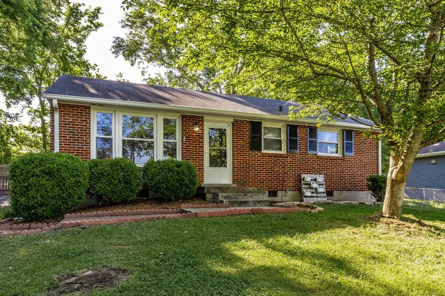 3908 Creekside Dr, Nashville, TN 37211 - #2