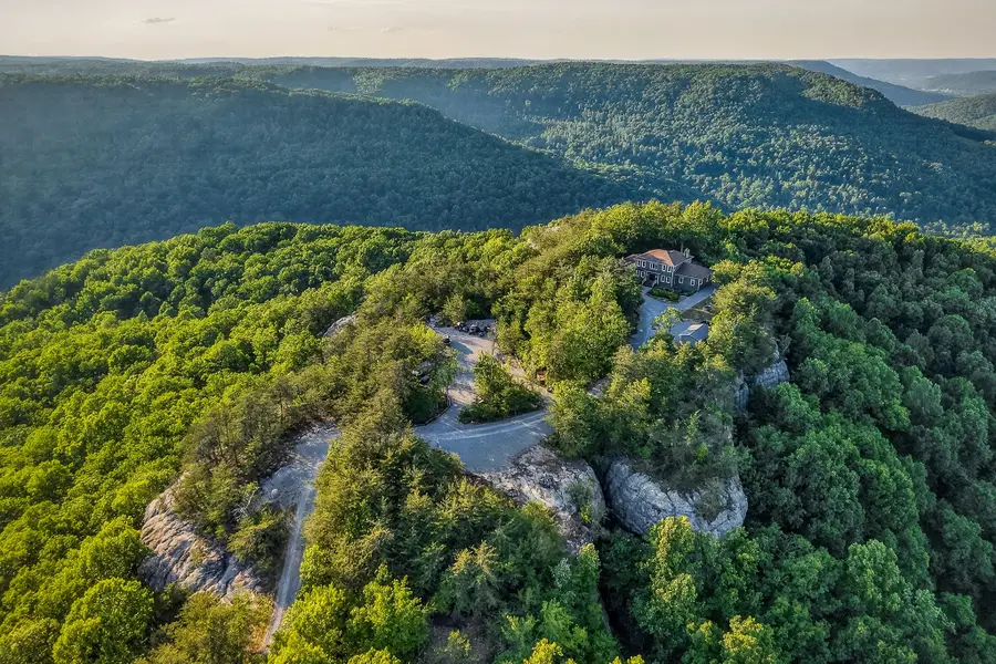 275 Buckeye Ln, Wilder, TN 38589 - #3