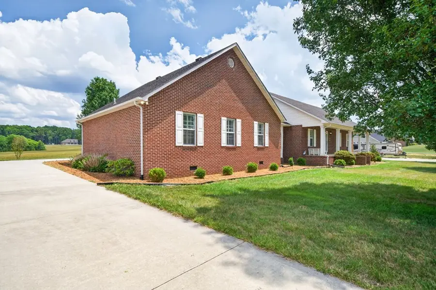 826 Boatman Rd, Cookeville, TN 38506 - #3