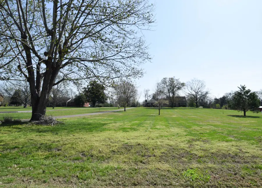 1059 Robertson Rd, Gallatin, TN 37066 - #2