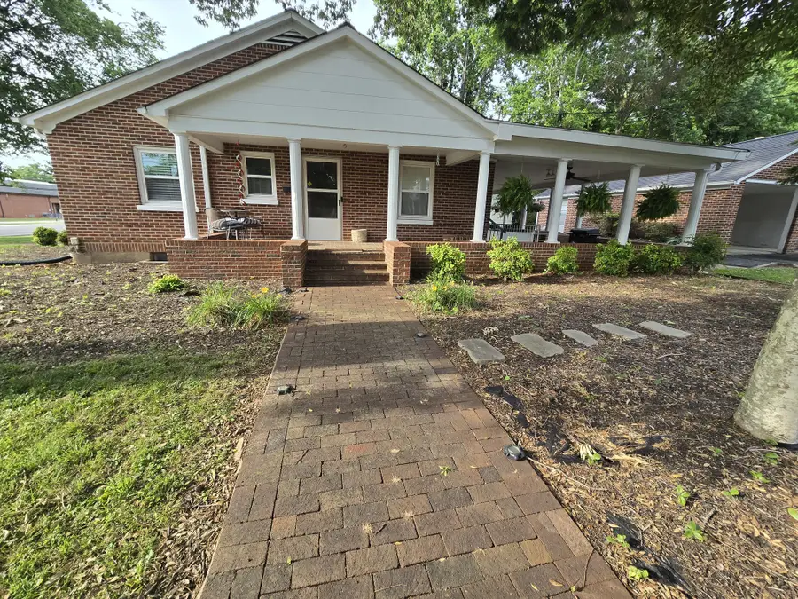 130 Lafayette Ave, Lawrenceburg, TN 38464 - #2