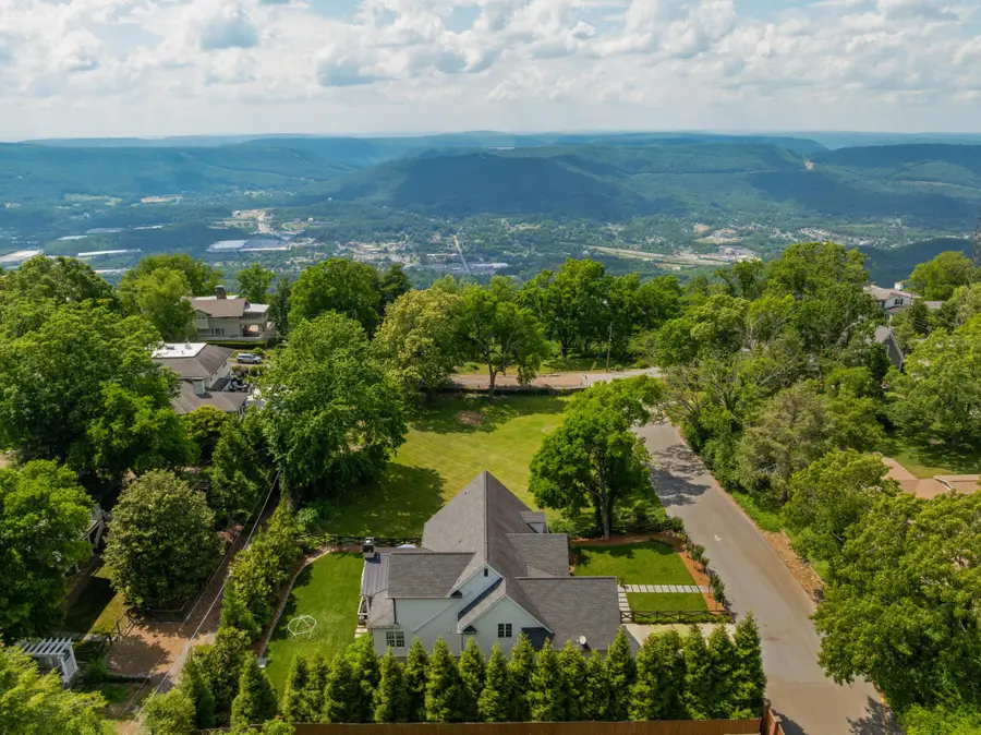 114 Lyerly Street, Lookout Mountain, TN 37350 - #2