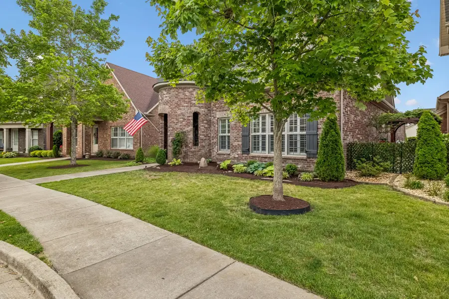 1108 Paddock Park Cir, Gallatin, TN 37066 - #2