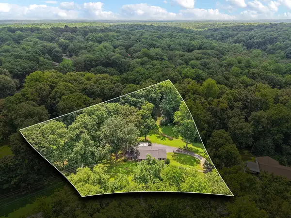 106 Dogwood Cir, Waverly, TN 37185
