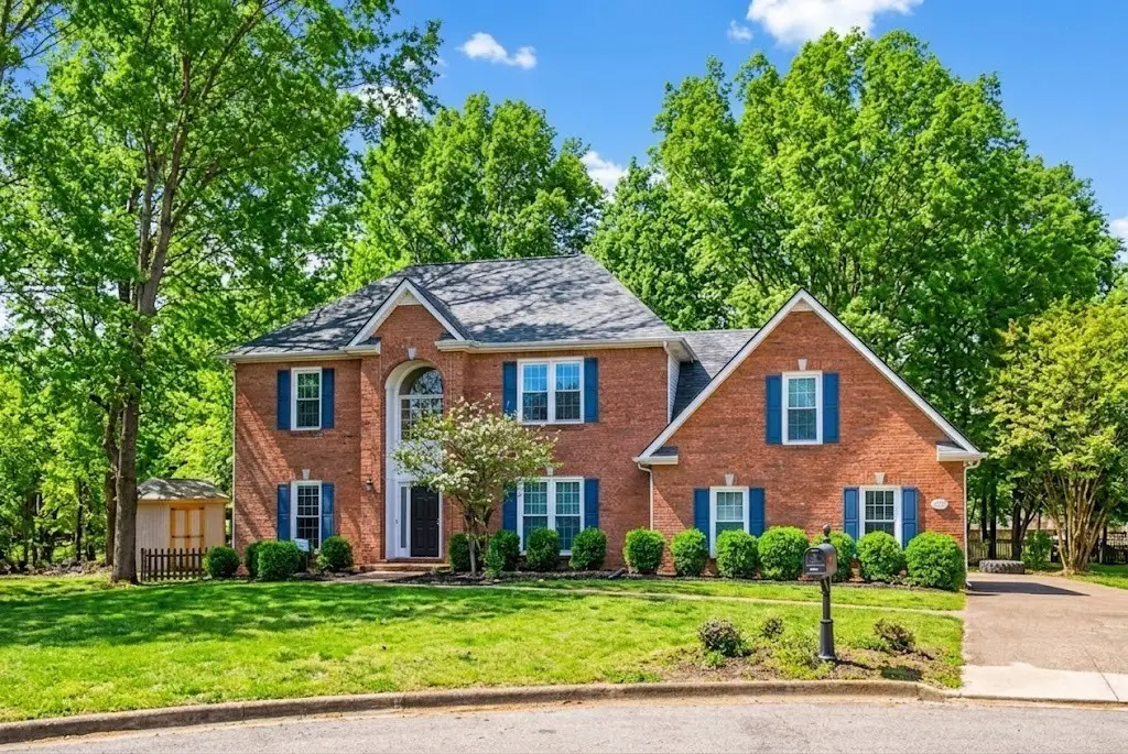 206 Longwood Ln, Clarksville, TN 37043 - #1