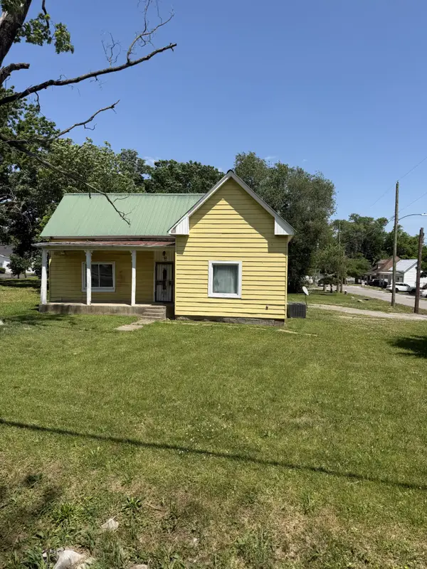 1508 S Main St, Springfield, TN 37172