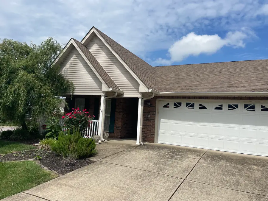 1301 Crofton Park Ct, Columbia, TN 38401 - #2