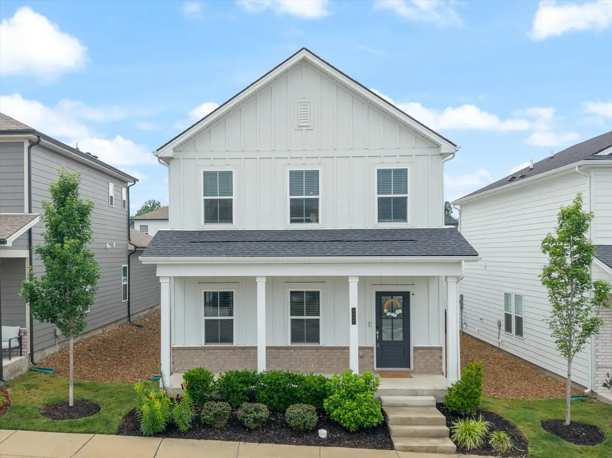 1337 Carriage Park Dr, Hermitage, TN 37076 - #1