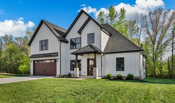 250 Bellshire Dr, Clarksville, TN 37043