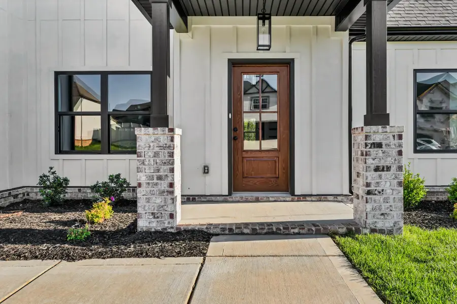 250 Bellshire Dr, Clarksville, TN 37043 - #2