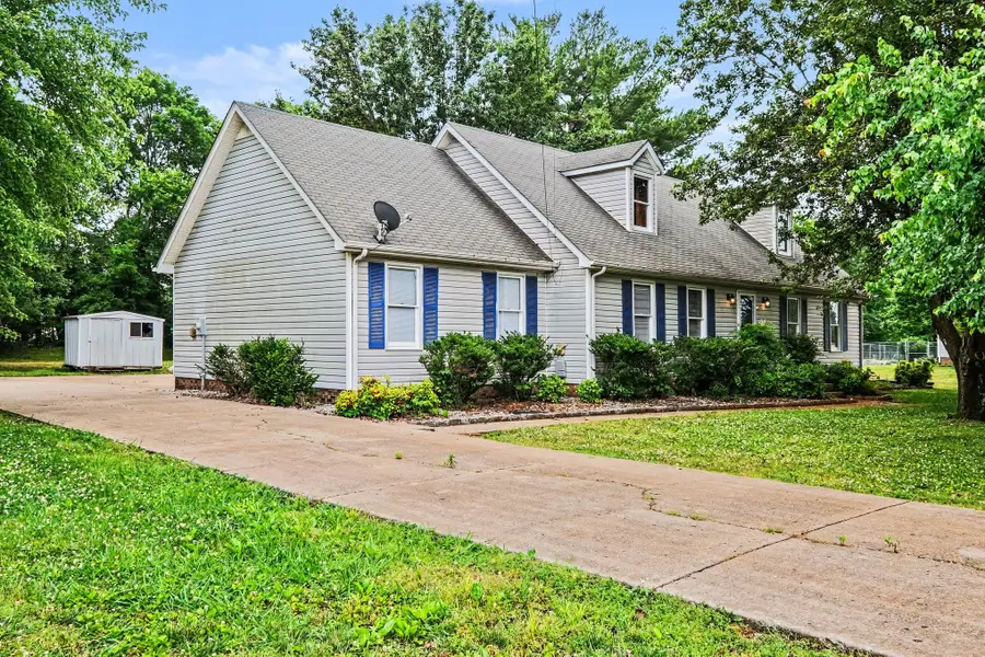 10308 Roanoke Dr, Murfreesboro, TN 37129 - #3